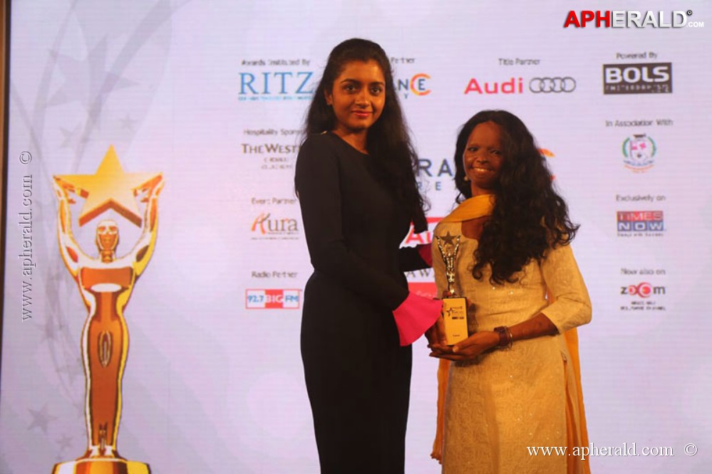 Celebs at Audi Ritz Icon Awards 2013 Photos