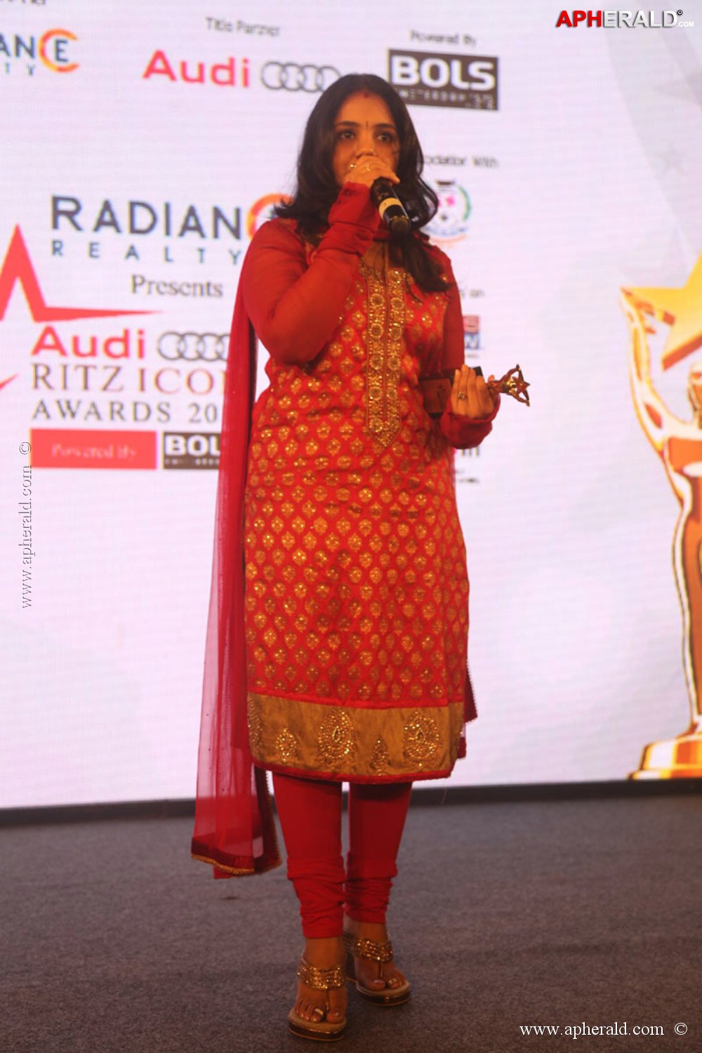 Celebs at Audi Ritz Icon Awards 2013 Photos