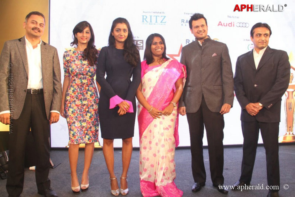 Celebs at Audi Ritz Icon Awards 2013 Photos