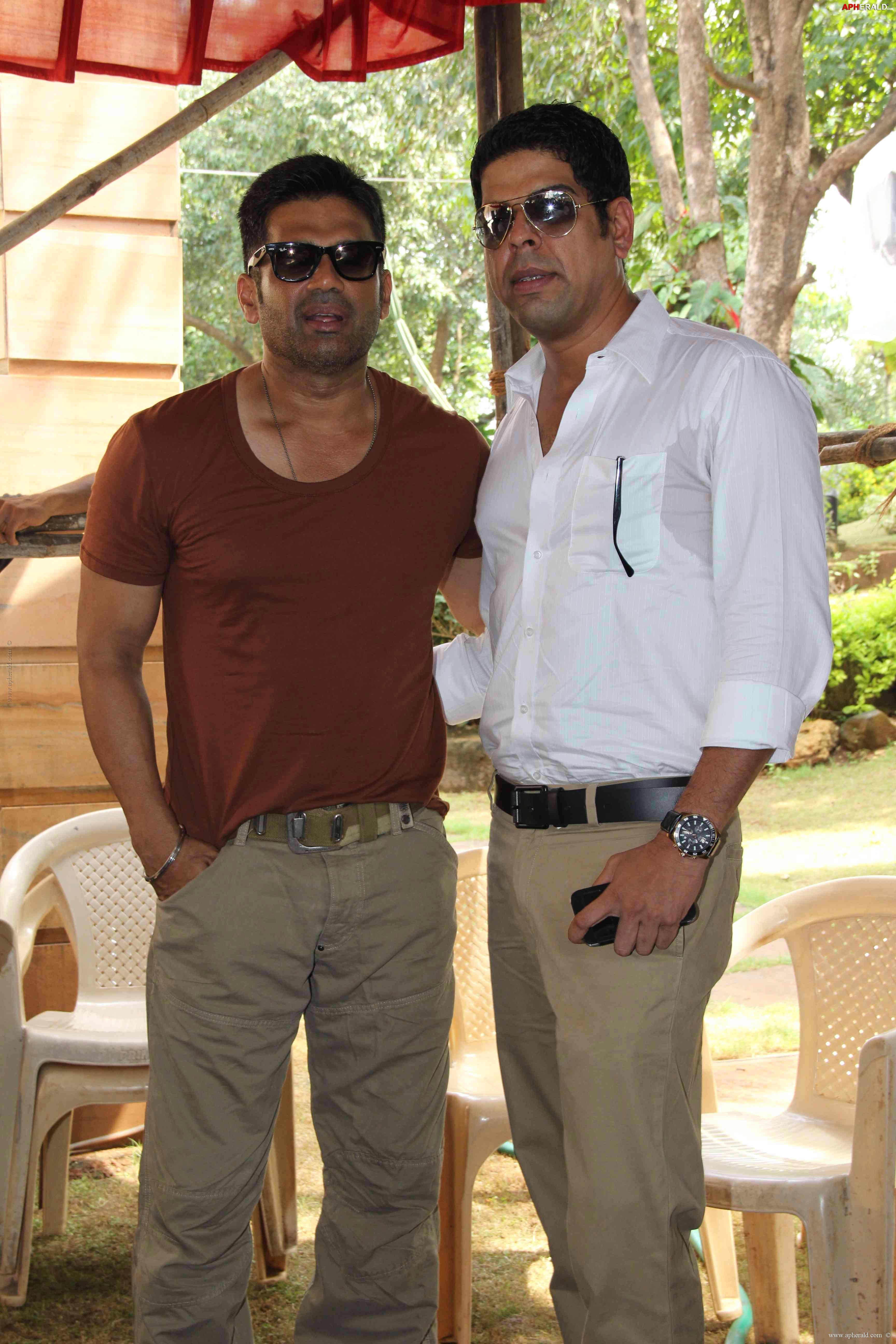 Celebs at Desi Kattey Movie Launch