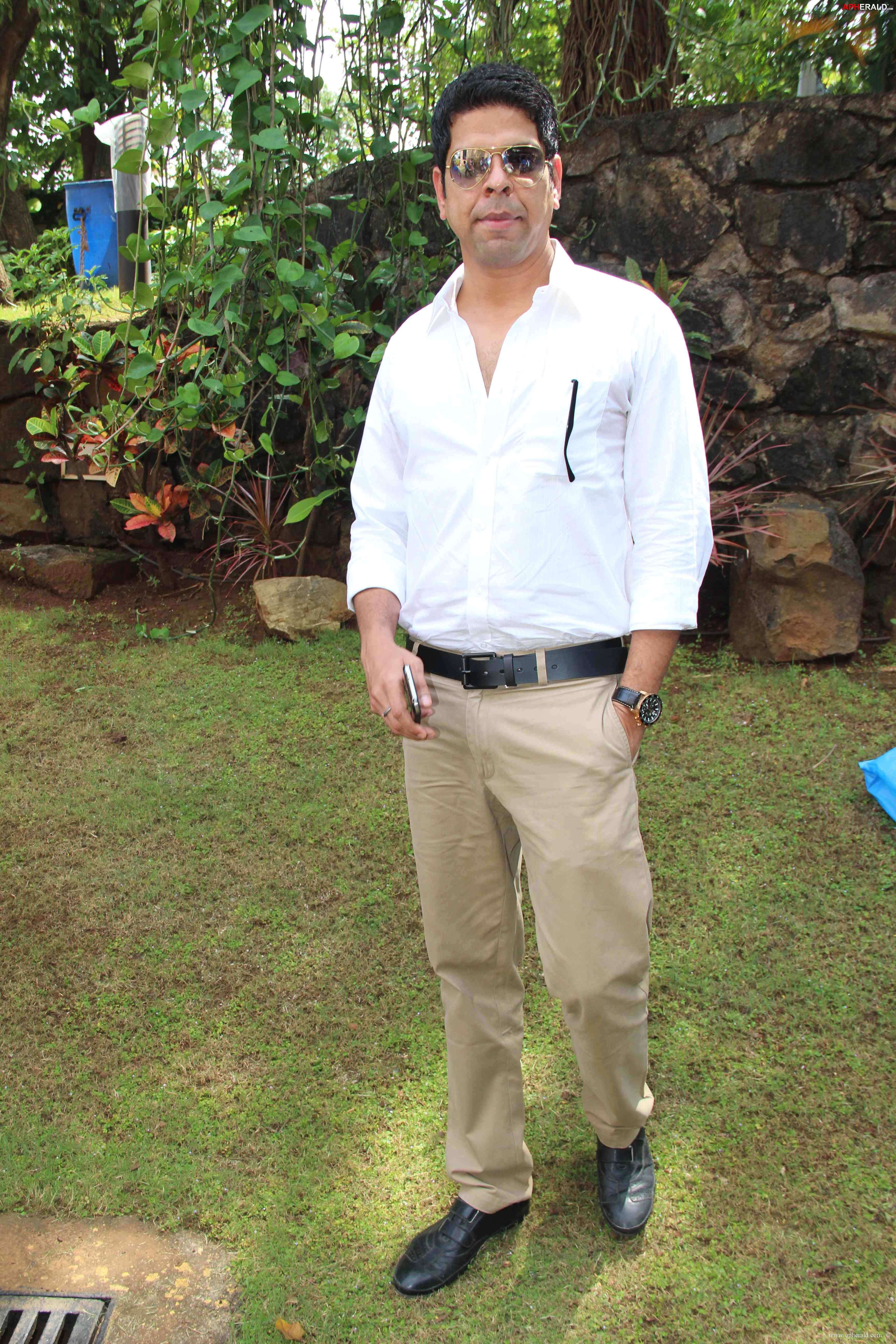 Celebs at Desi Kattey Movie Launch