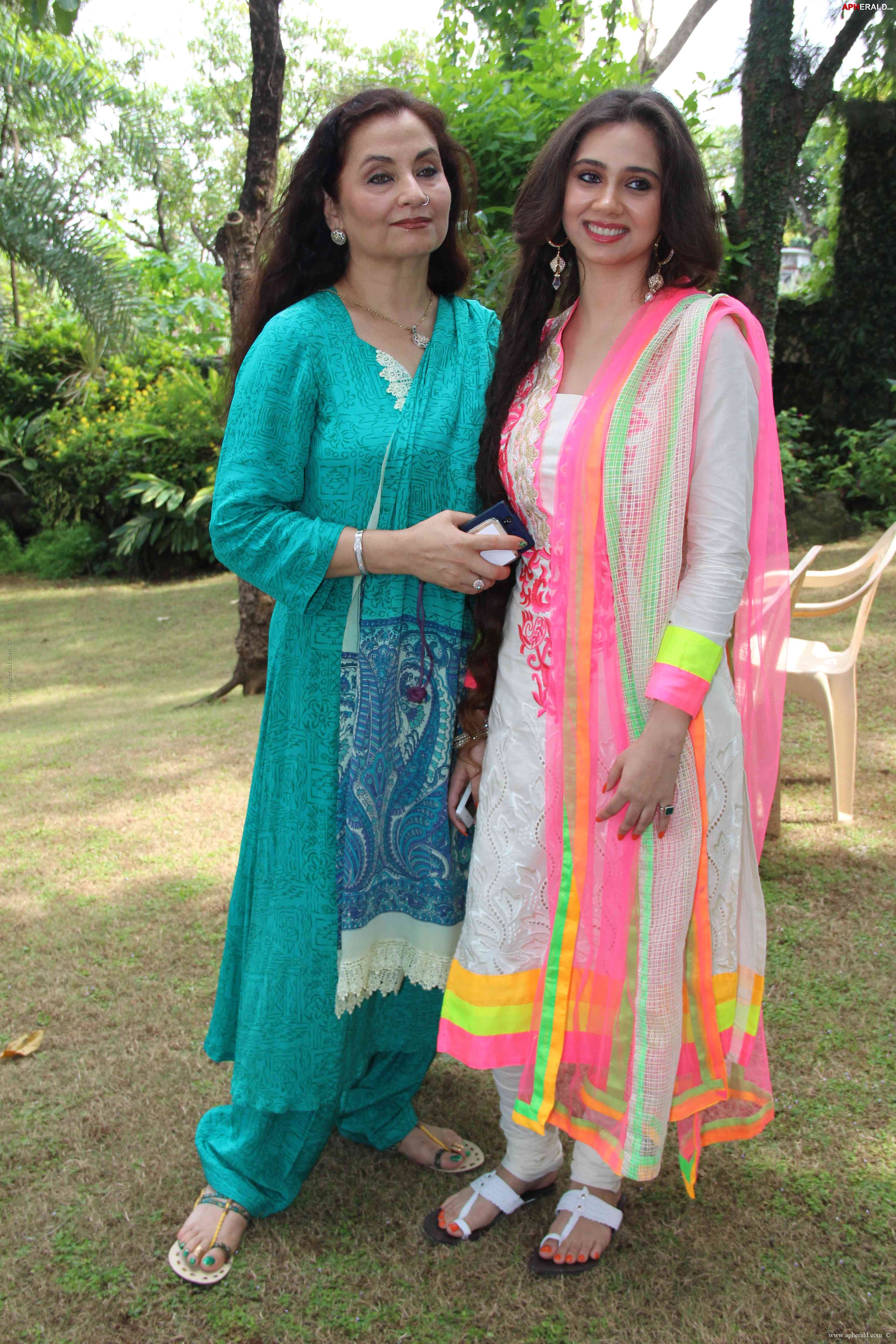 Celebs at Desi Kattey Movie Launch