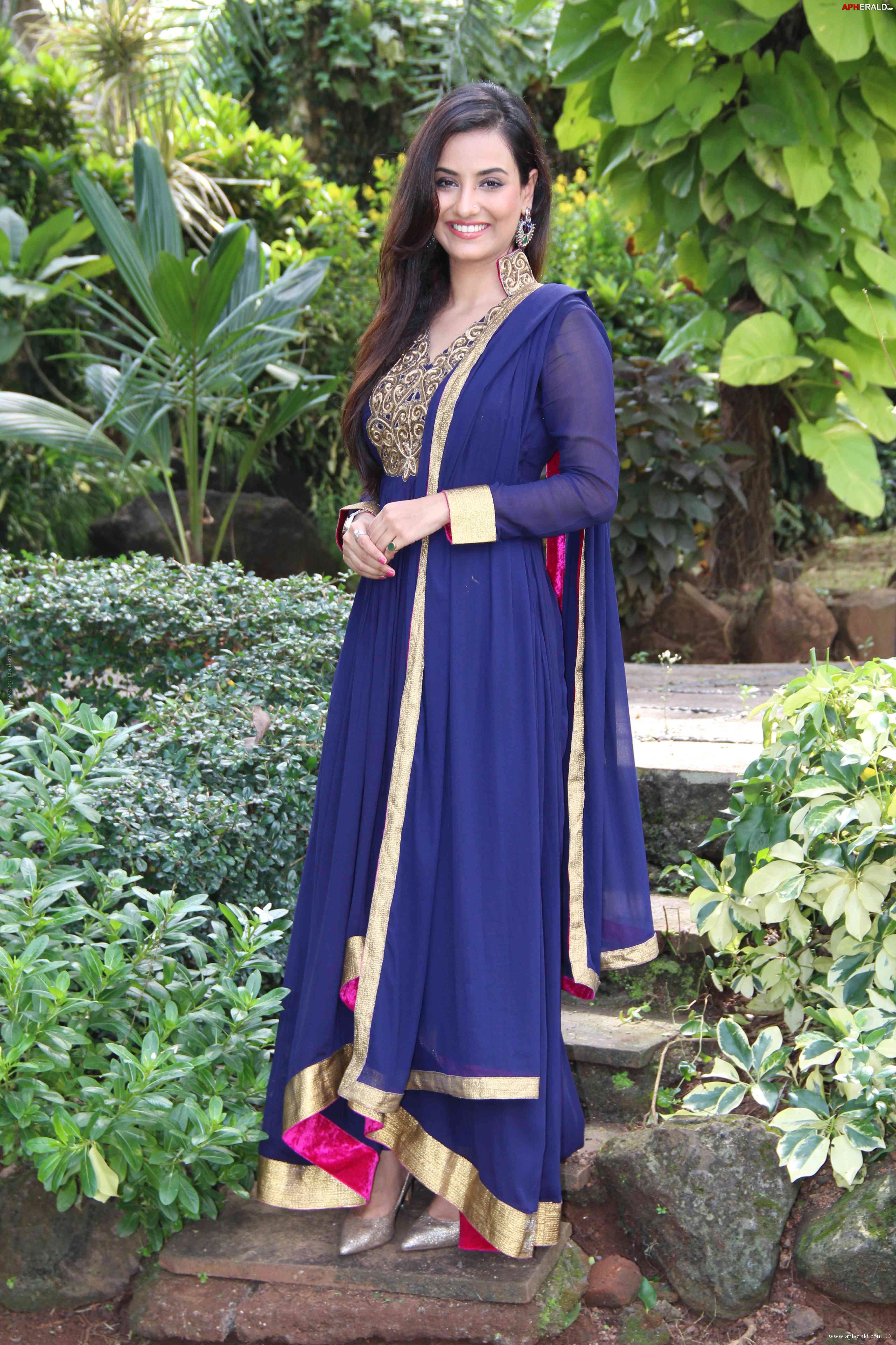 Celebs at Desi Kattey Movie Launch