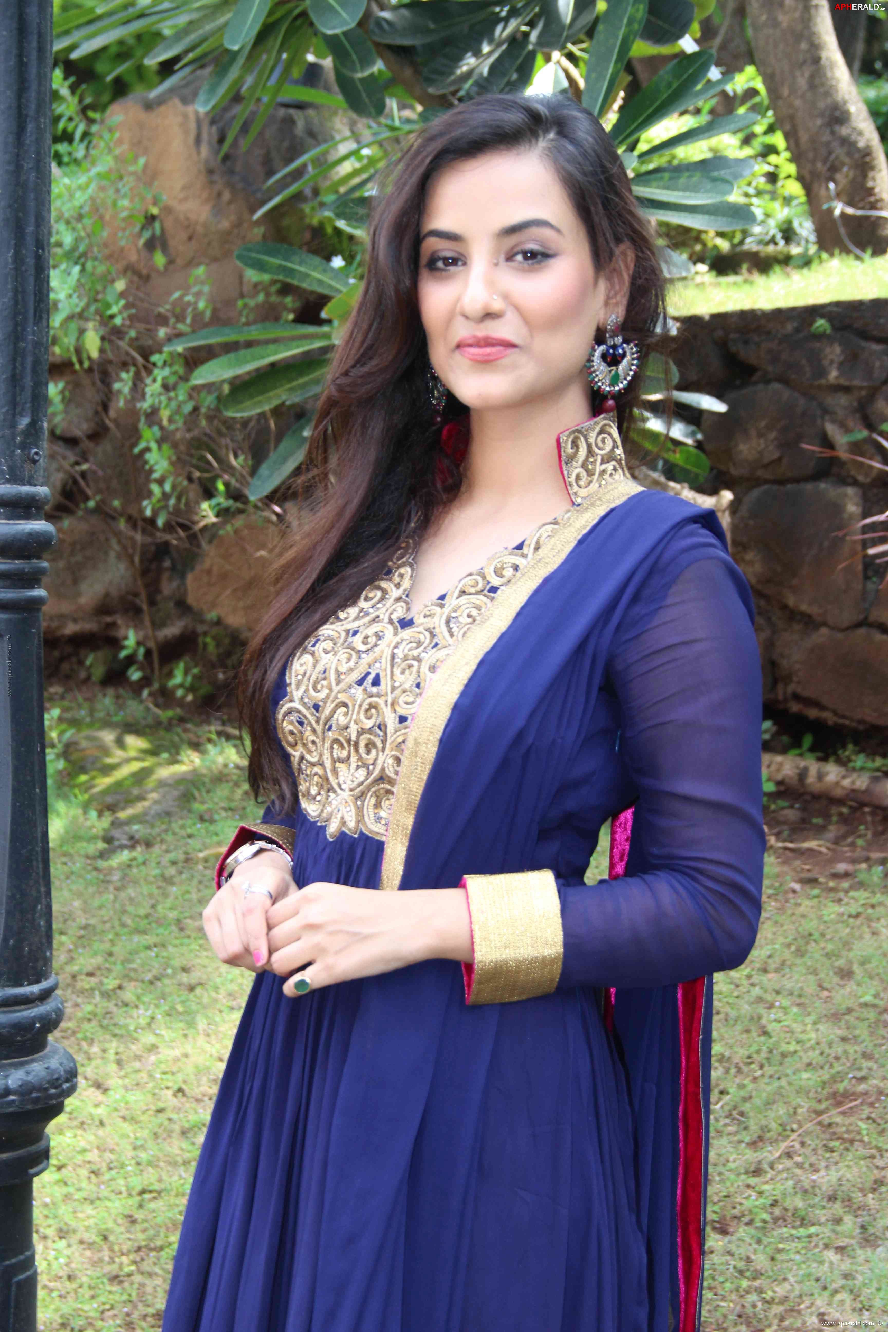 Celebs at Desi Kattey Movie Launch