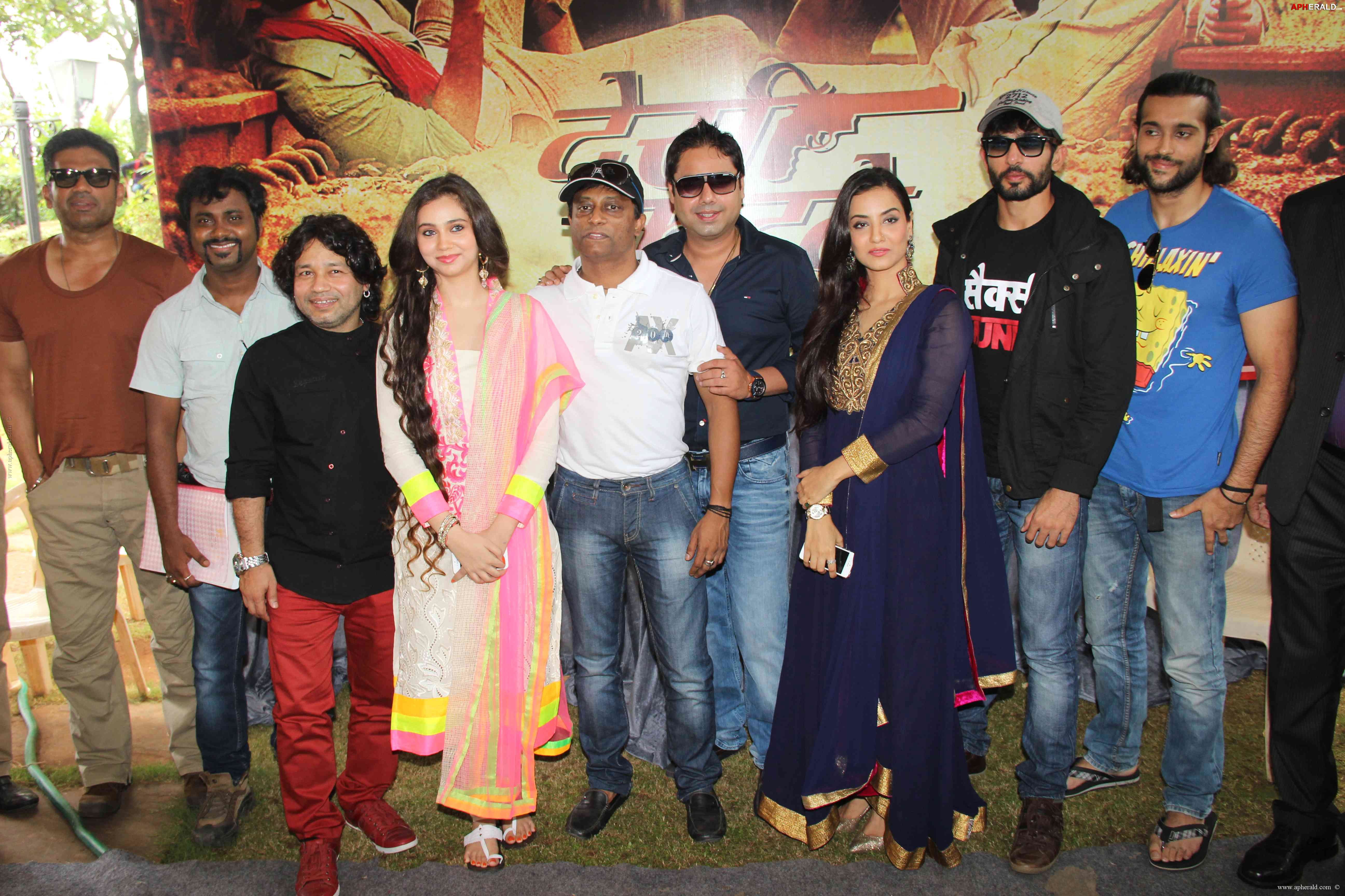 Celebs at Desi Kattey Movie Launch