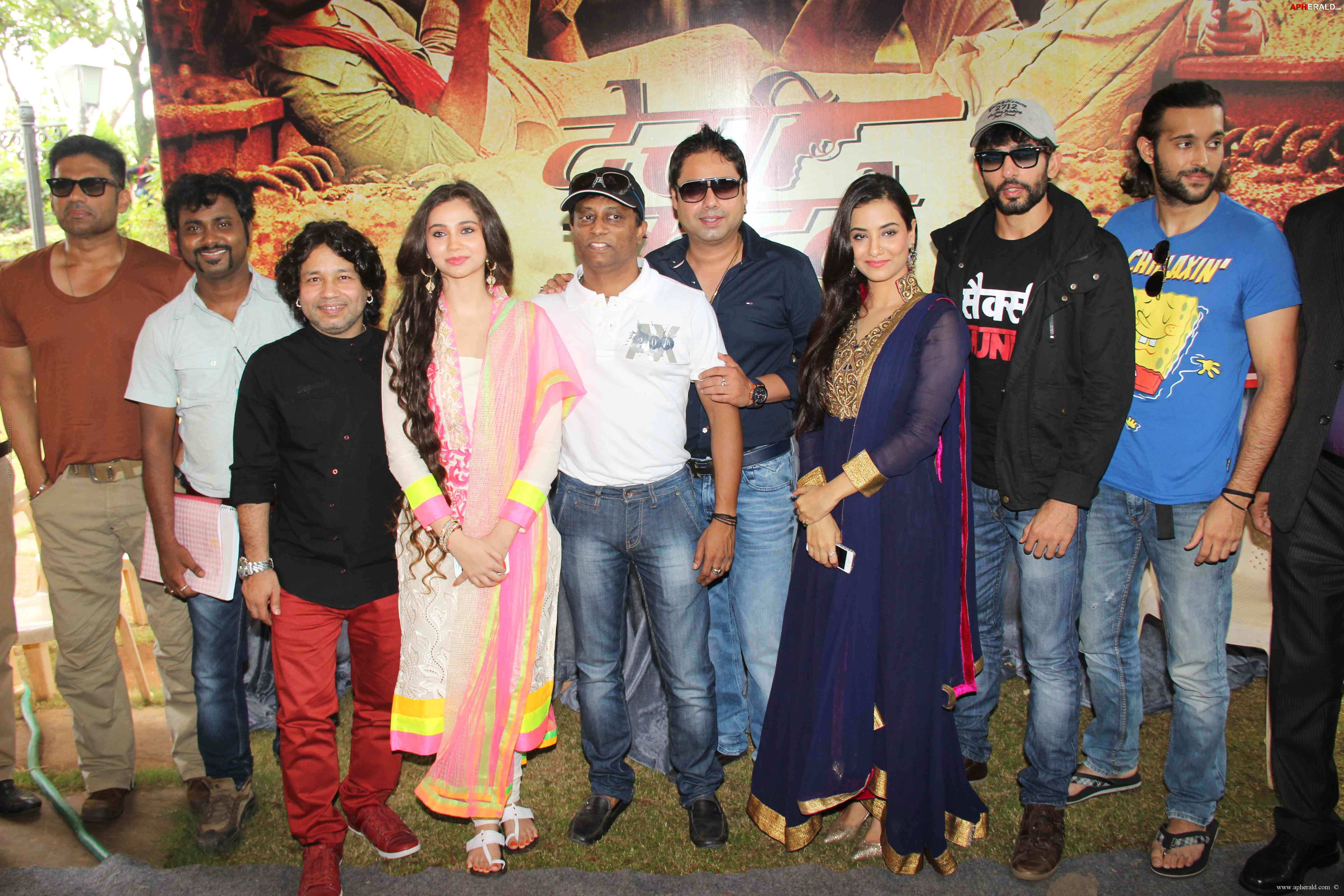 Celebs at Desi Kattey Movie Launch