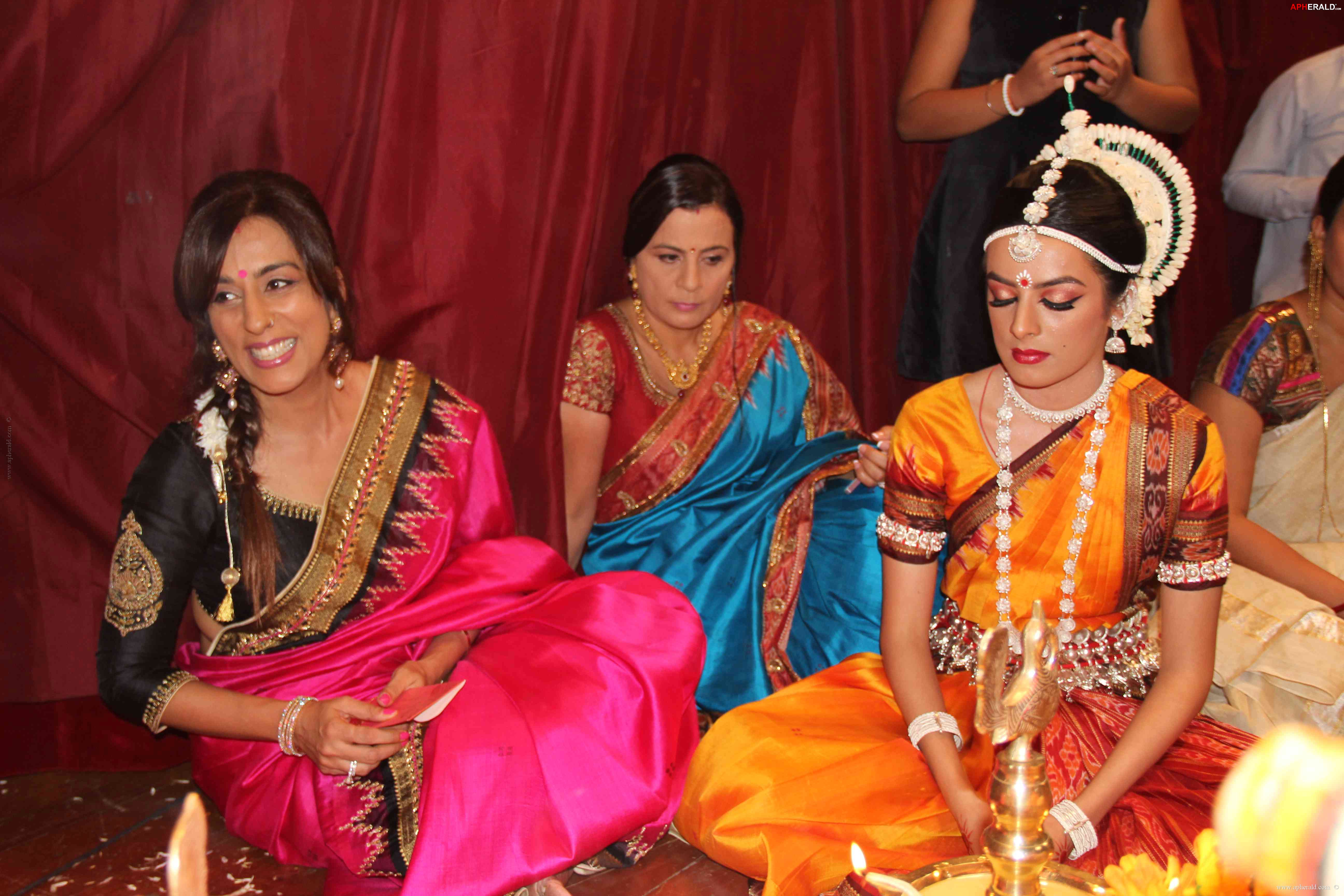 Celebs At Giaa Singh's Arangetram