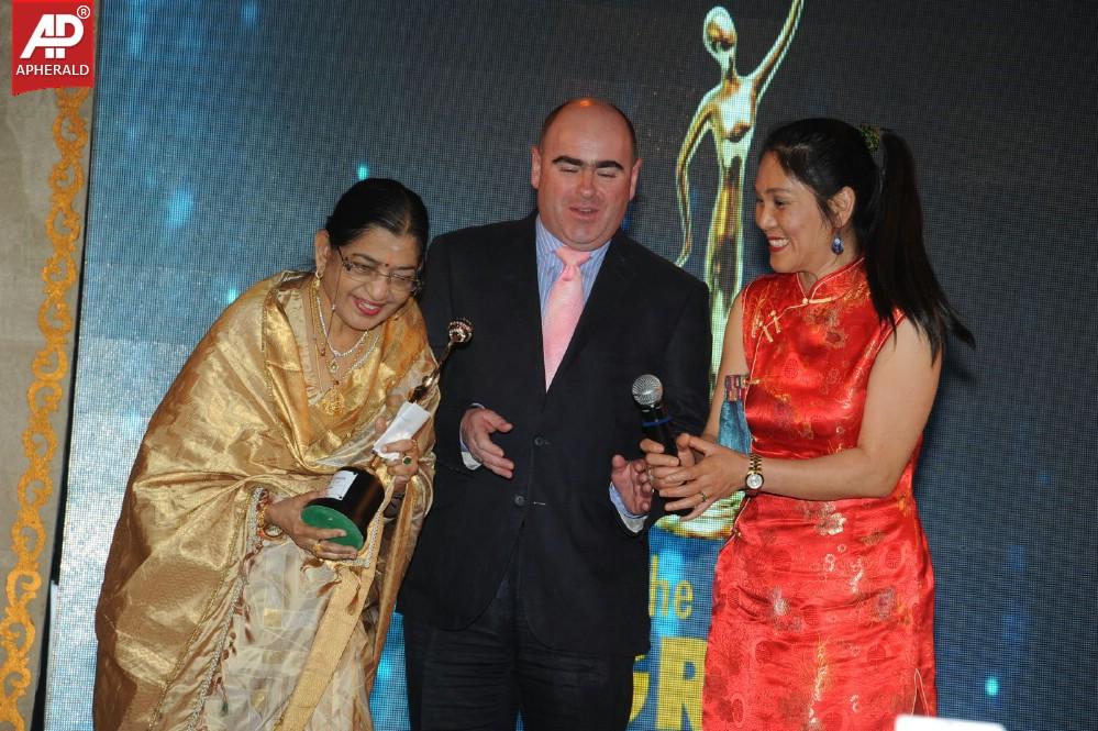 Celebs At GR8 Awards 2013 Photos