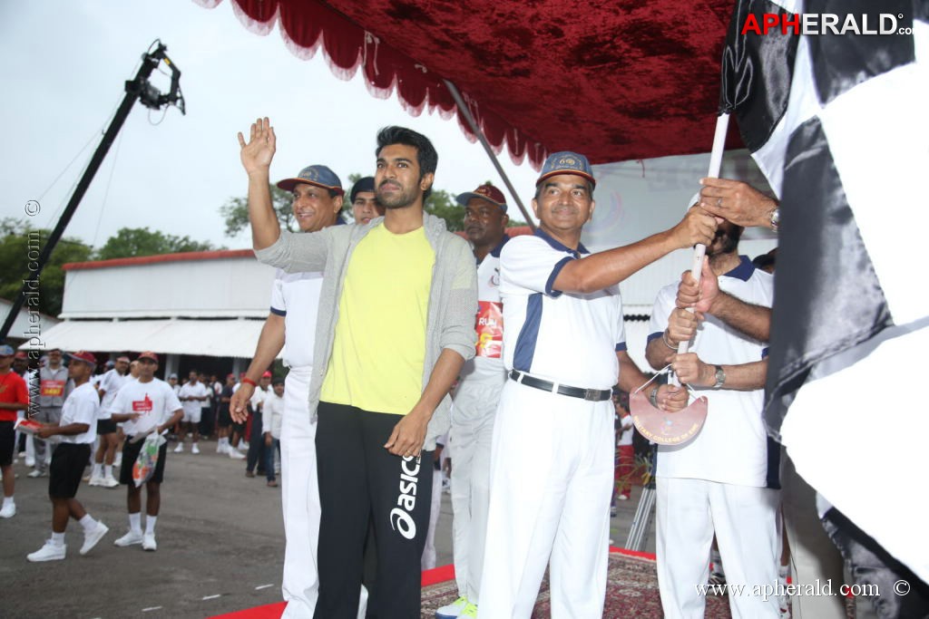 Celebs at Hyderabad 5k Run