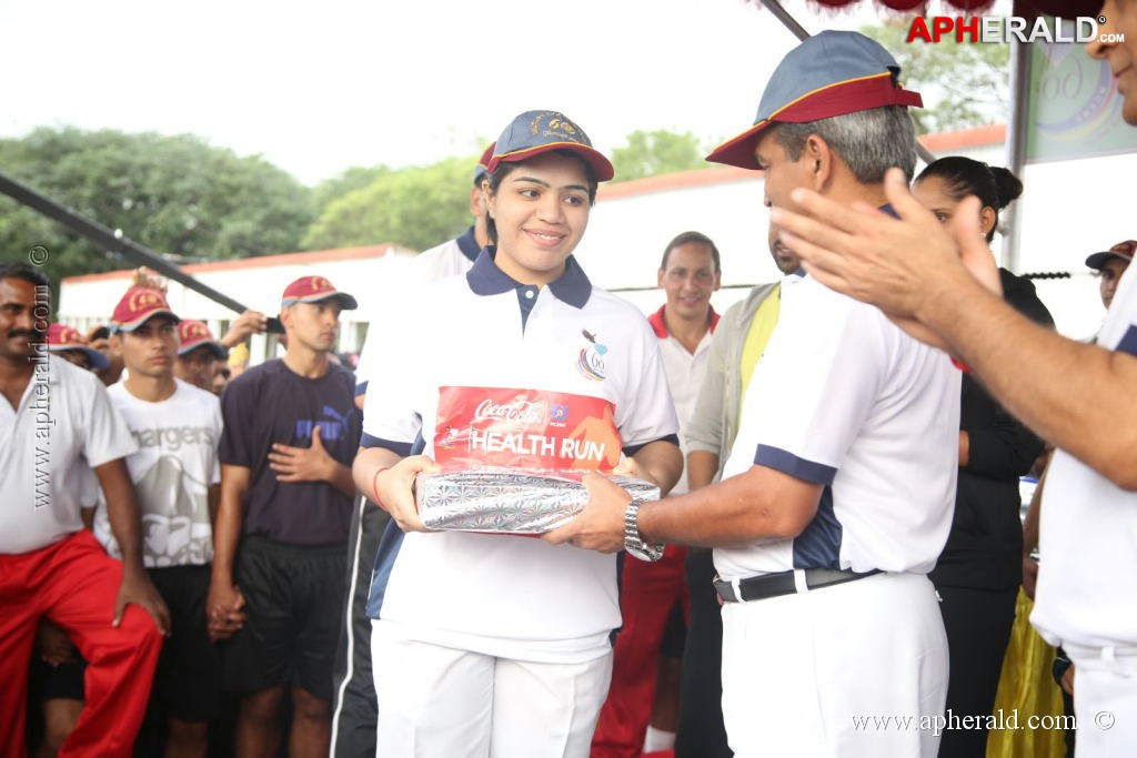 Celebs at Hyderabad 5k Run