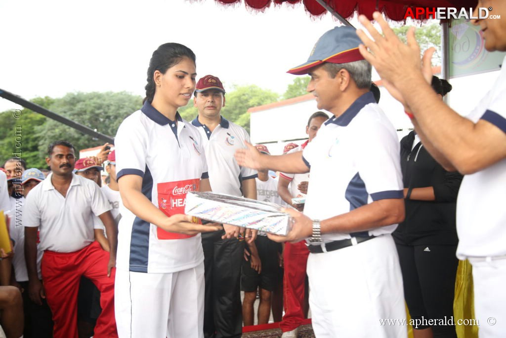 Celebs at Hyderabad 5k Run