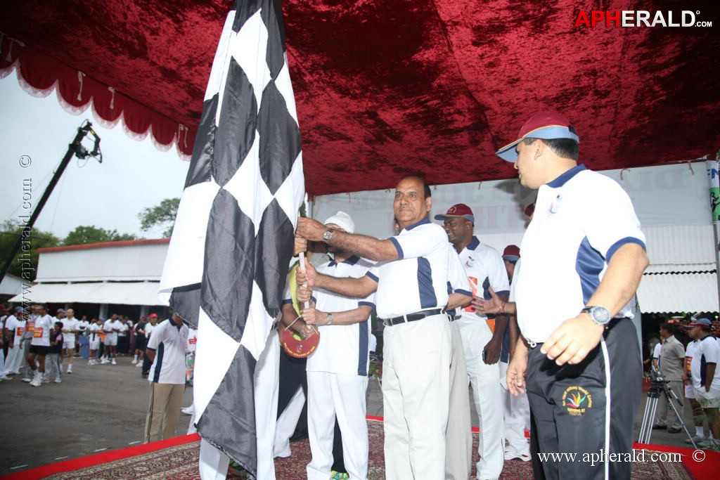 Celebs at Hyderabad 5k Run
