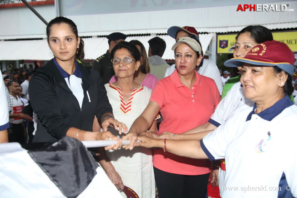 Celebs at Hyderabad 5k Run