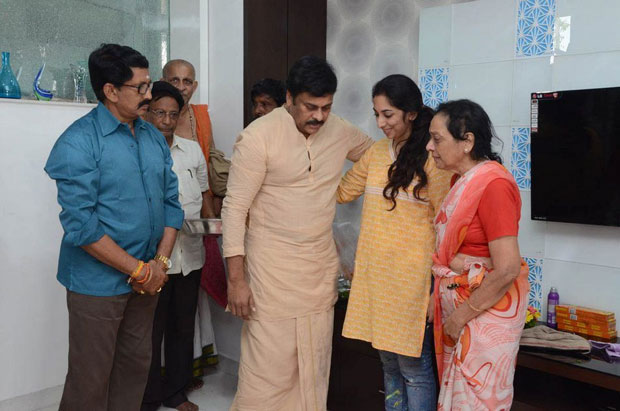 Celebs at Jamuna husband Passed away Photos