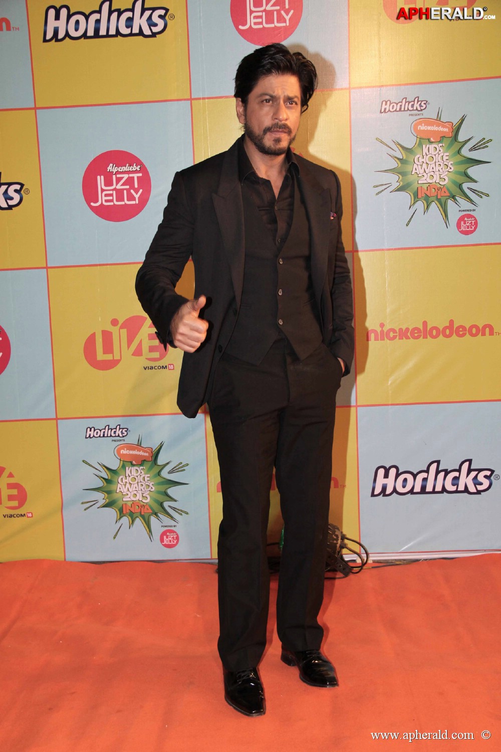 Celebs At Kids Choice Award 2013