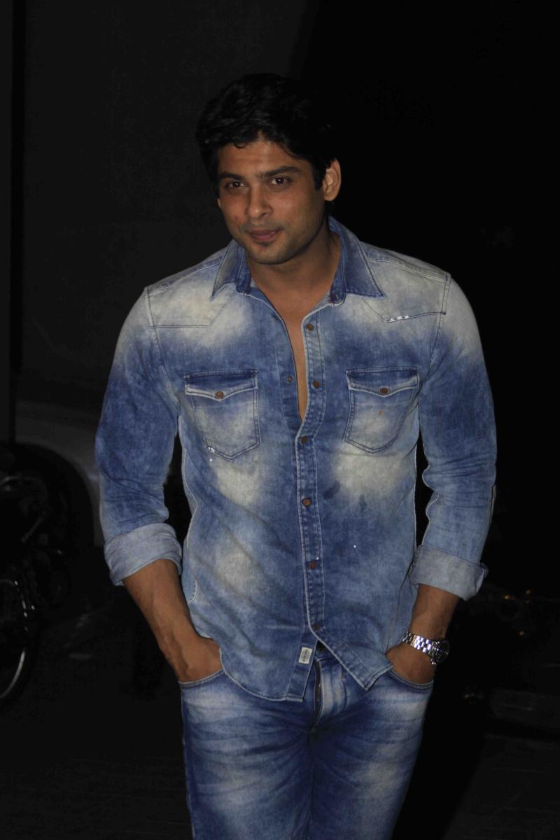 Celebs at Manish Malhotras Birthday Party