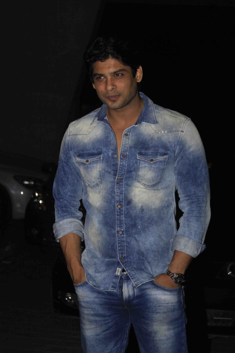 Celebs at Manish Malhotras Birthday Party