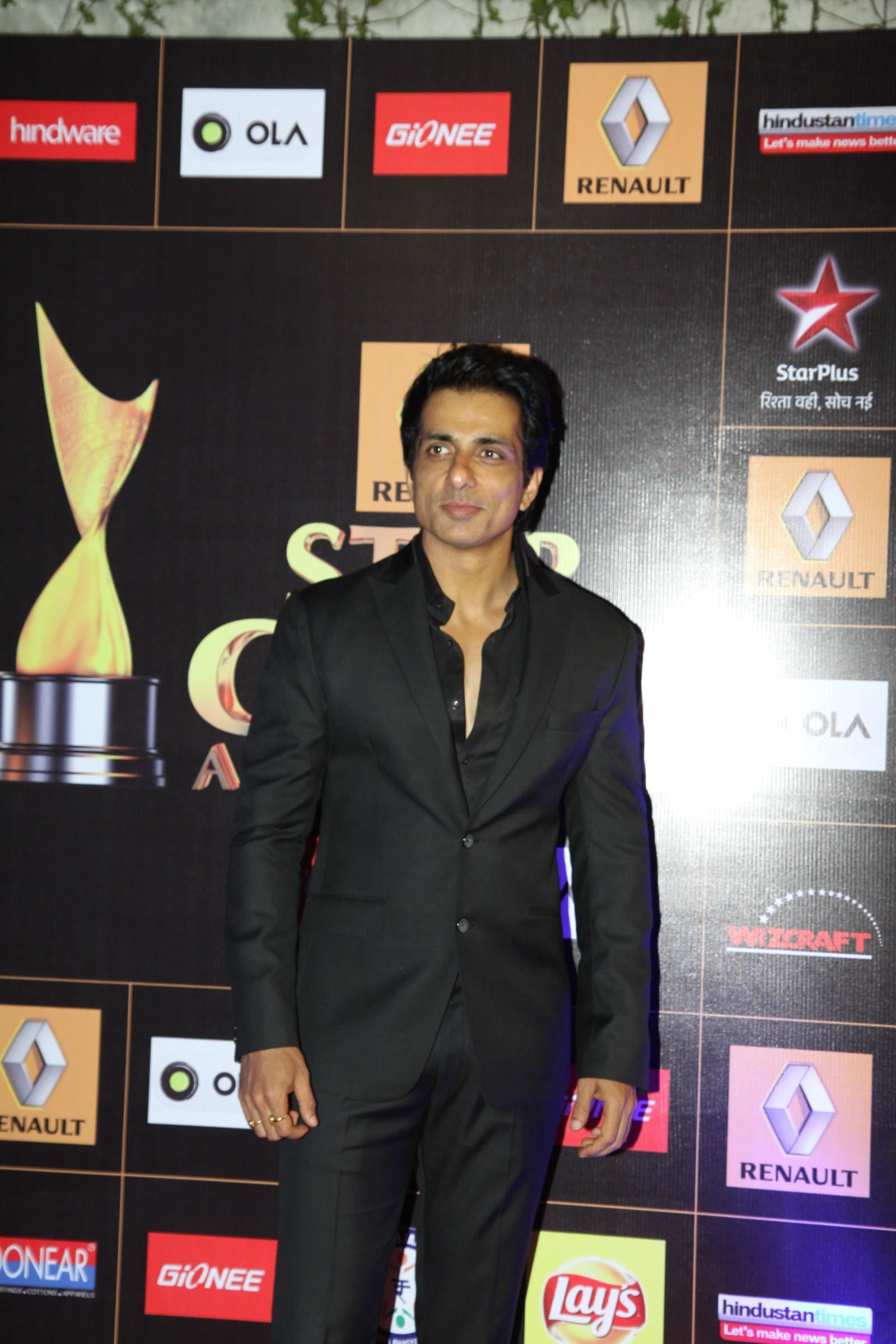 Celebs at Star Guild Awards 2015