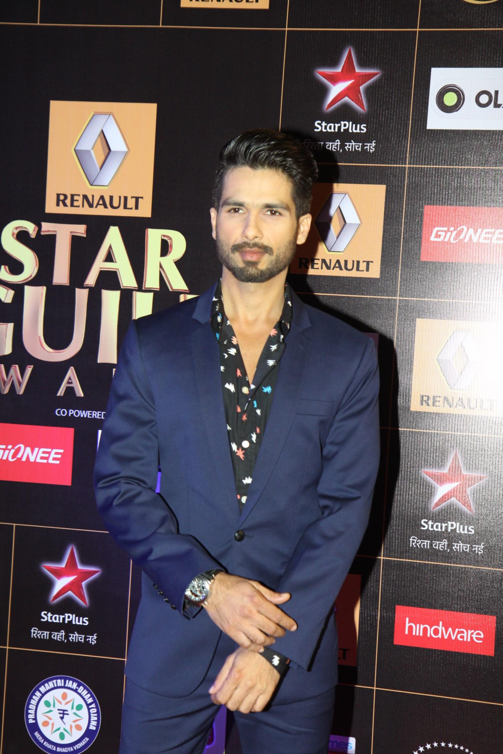 Celebs at Star Guild Awards 2015