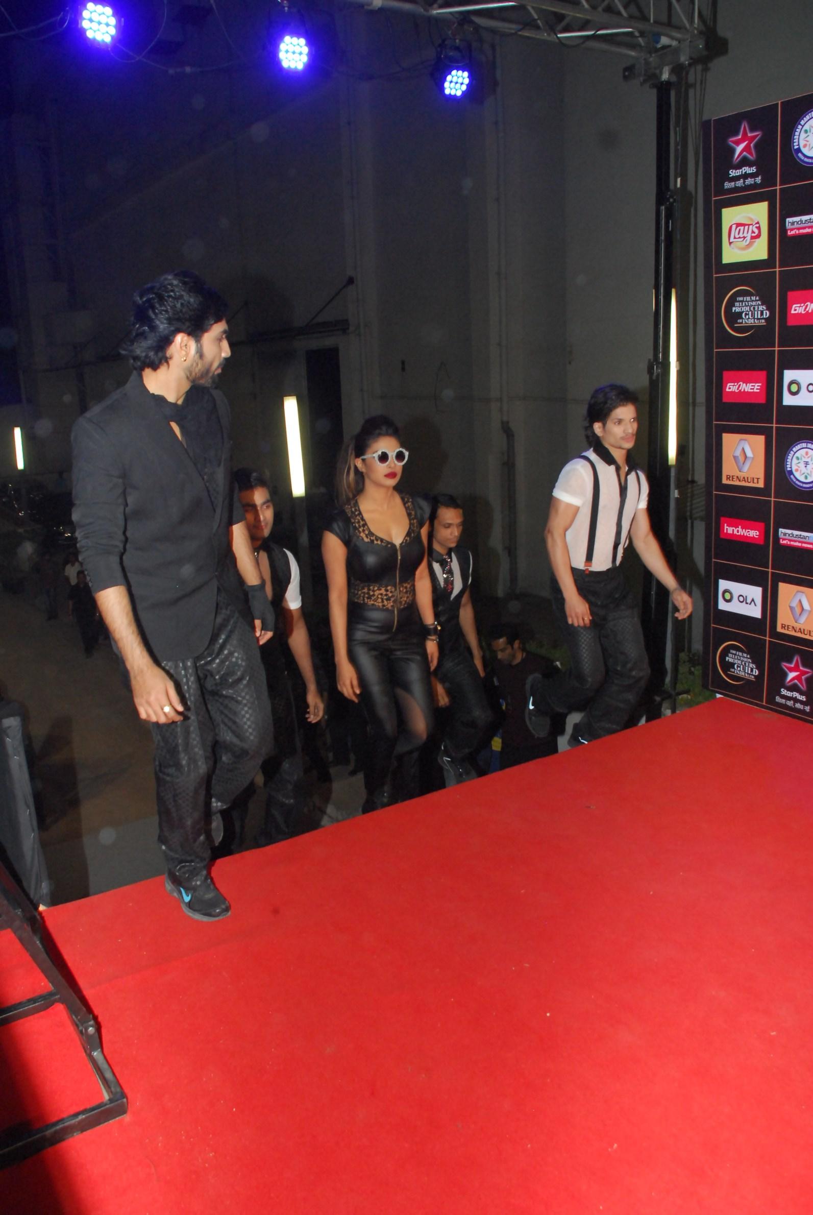 Celebs at Star Guild Awards 2015