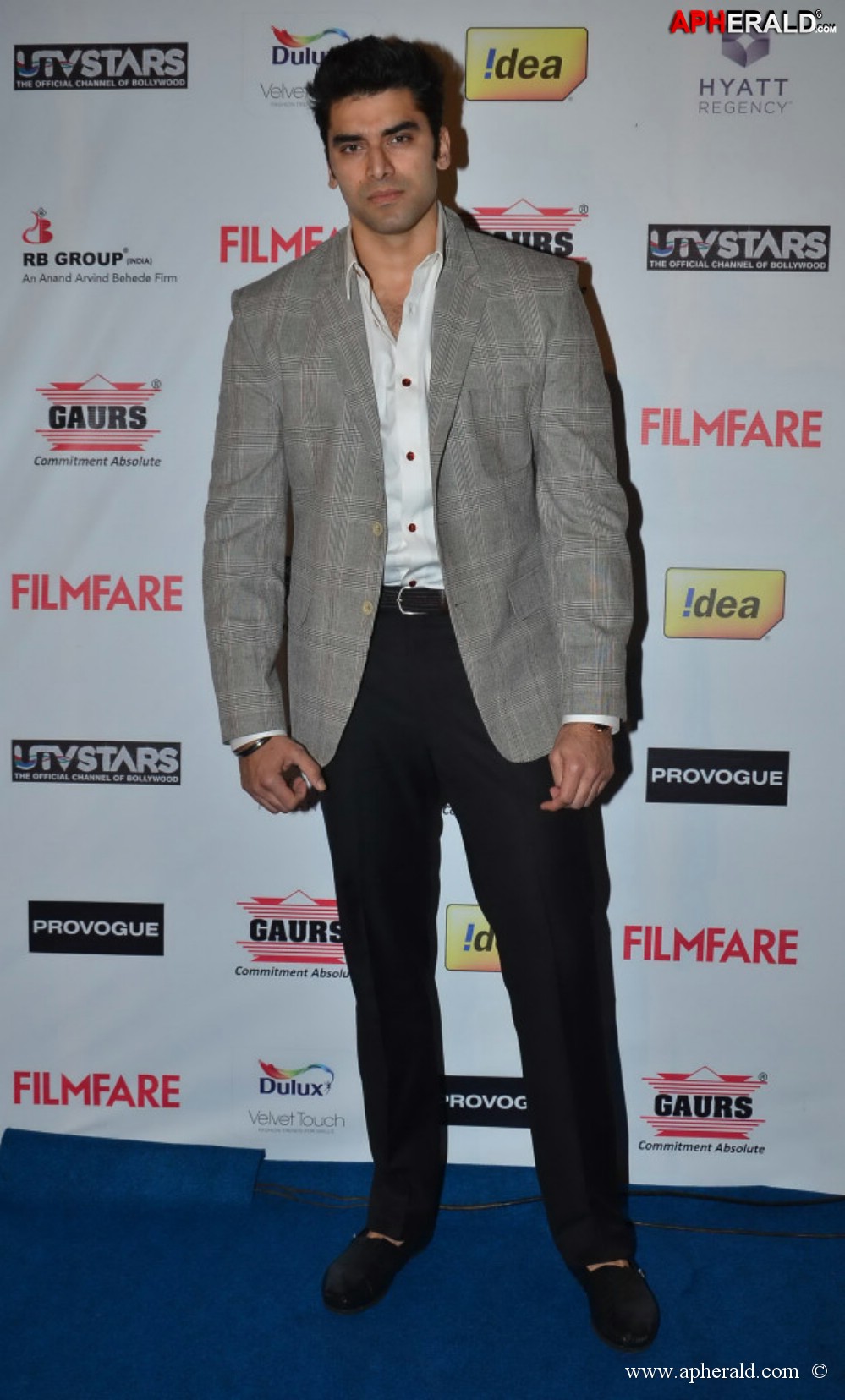 Celebs at The 59th Idea Filmfare Awards