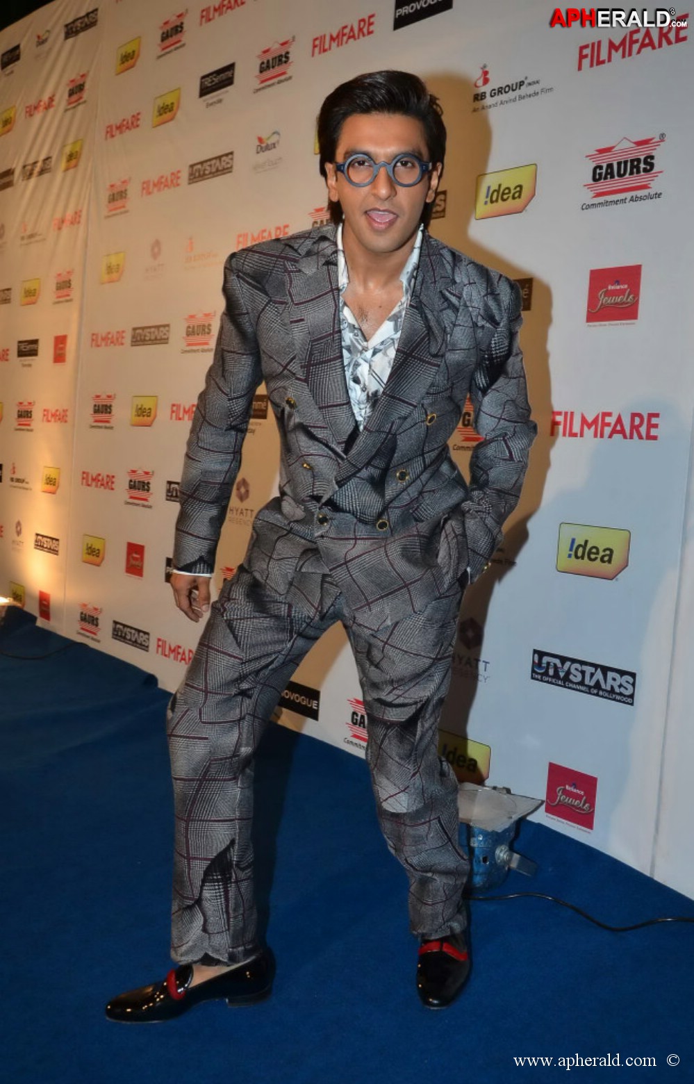 Celebs at The 59th Idea Filmfare Awards