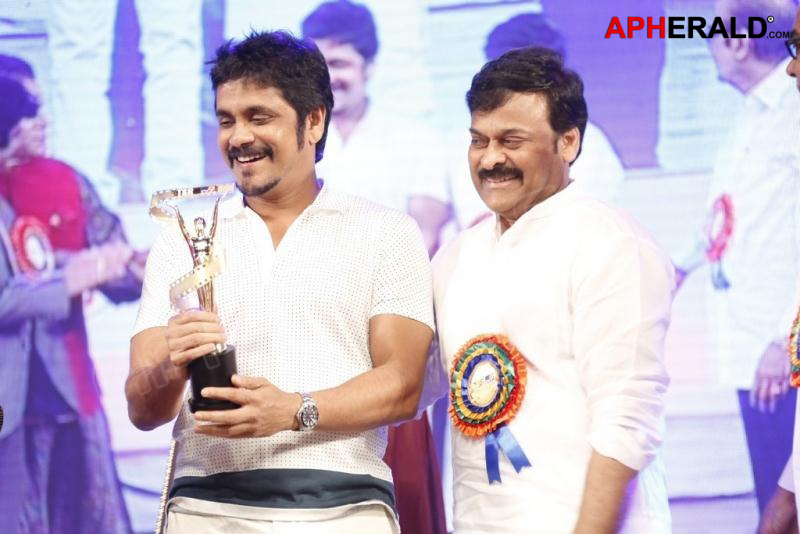 Celebs at TRS Tv9 Awards 2012