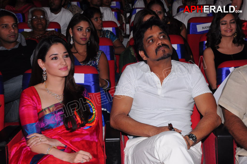 Celebs at TRS Tv9 Awards 2012