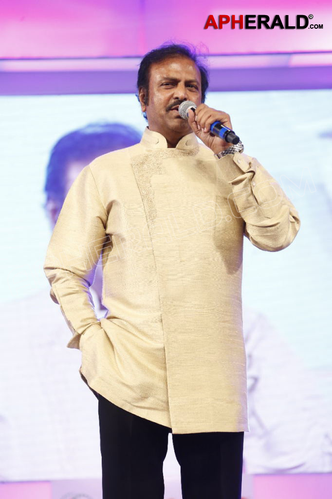 Celebs at TRS Tv9 Awards 2012