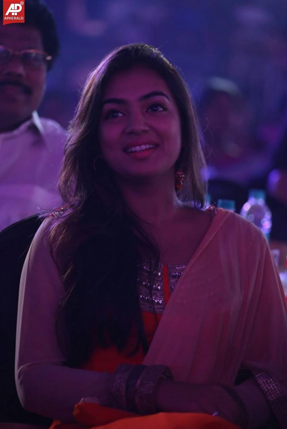 Celebs at Vijay Awards 2014 Photos