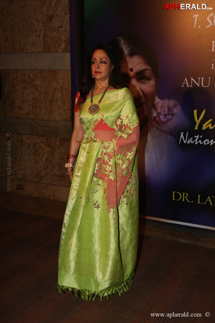 Celebs at Yash Chopra Memorial Awards