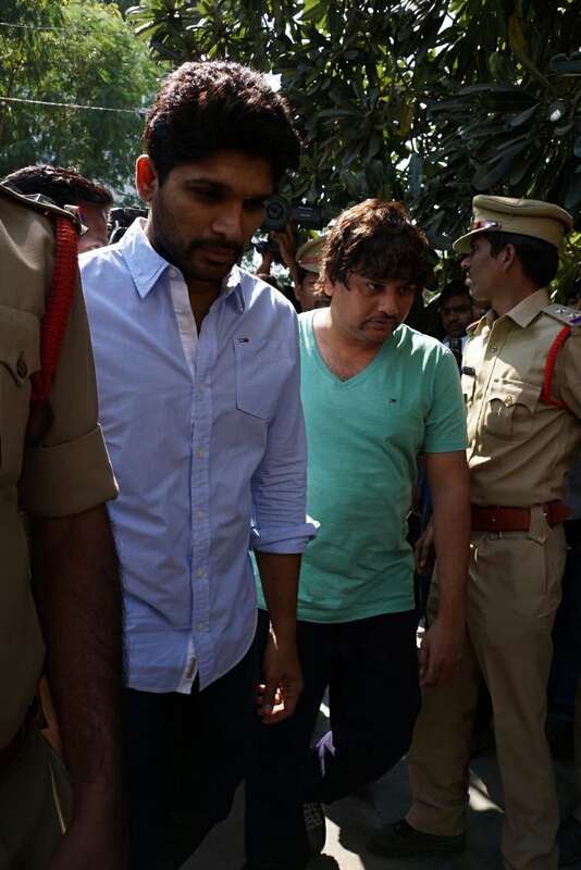 Celebs Condolences to Nandamuri janakiram