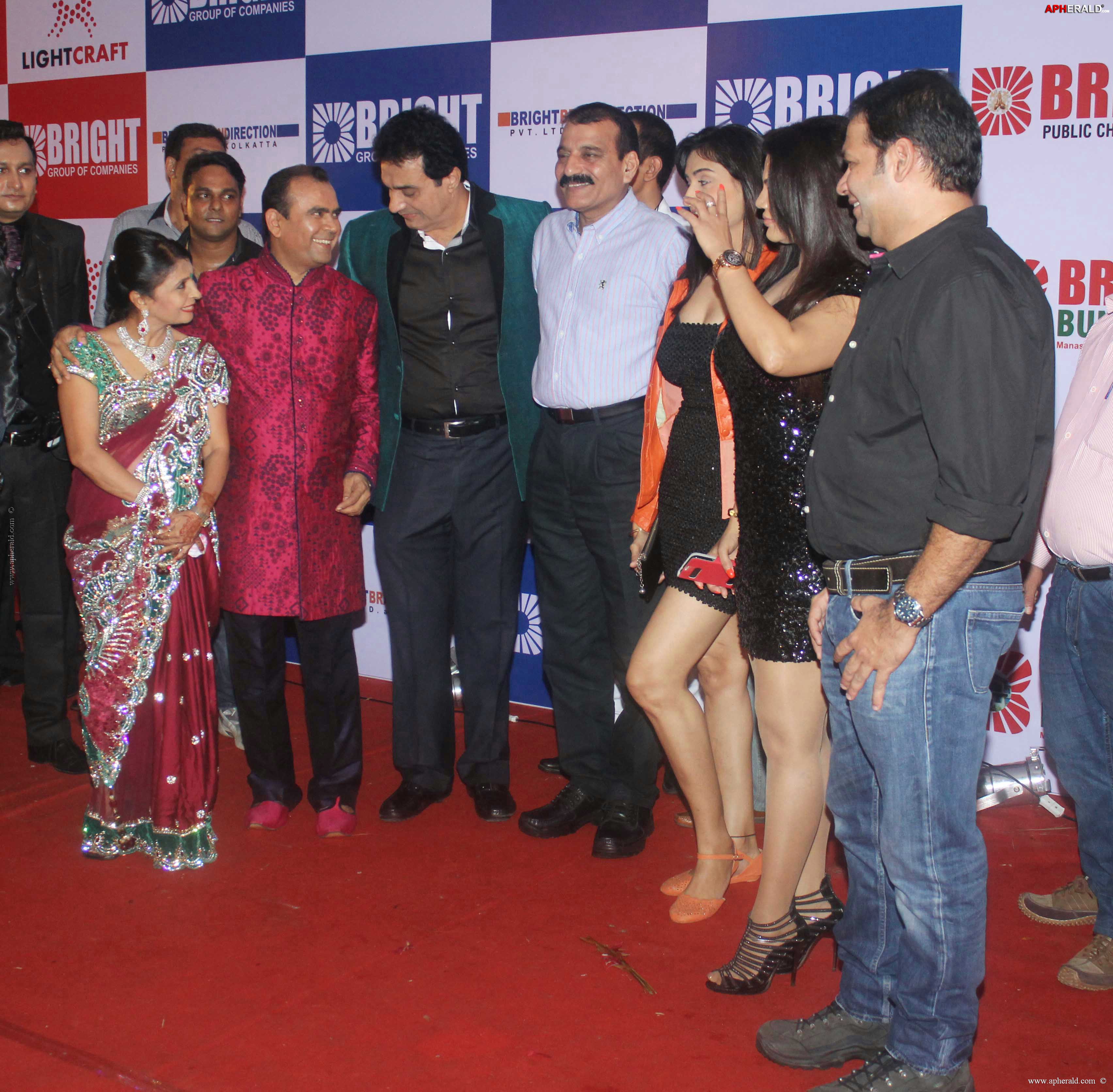 Bolly Celebs At Yogesh Lakhani Birthday Bash