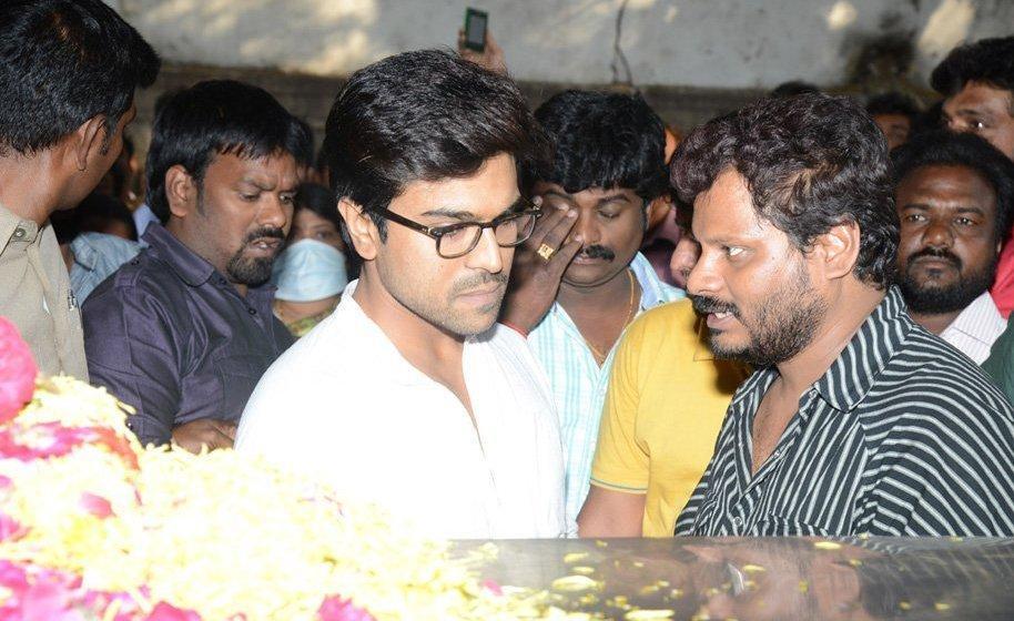 Celebs Pay Homage To M S Narayana