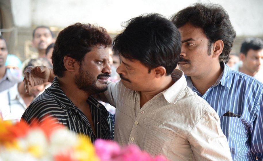 Celebs Pay Homage To M S Narayana