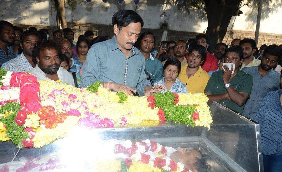 Celebs Pay Homage To M S Narayana