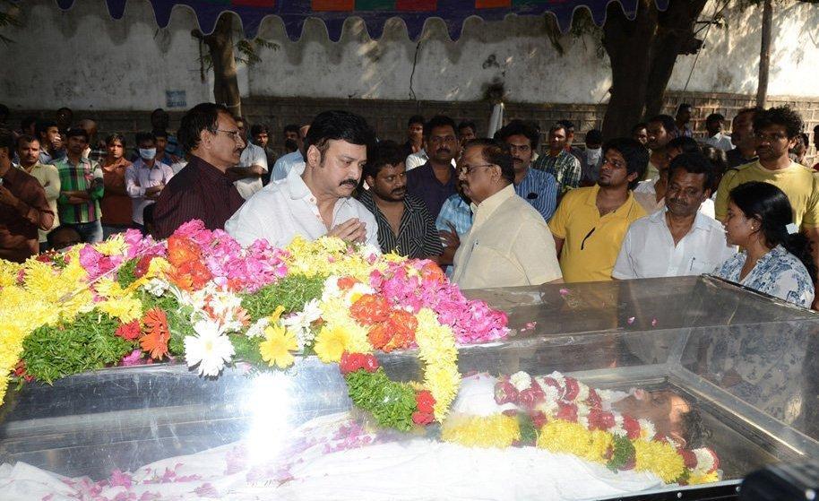Celebs Pay Homage To M S Narayana