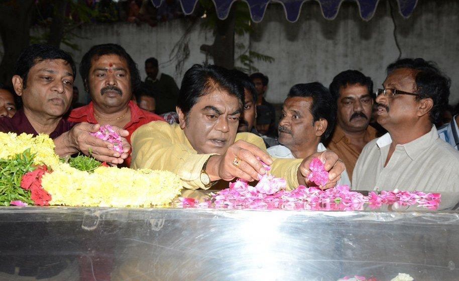 Celebs Pay Homage To M S Narayana