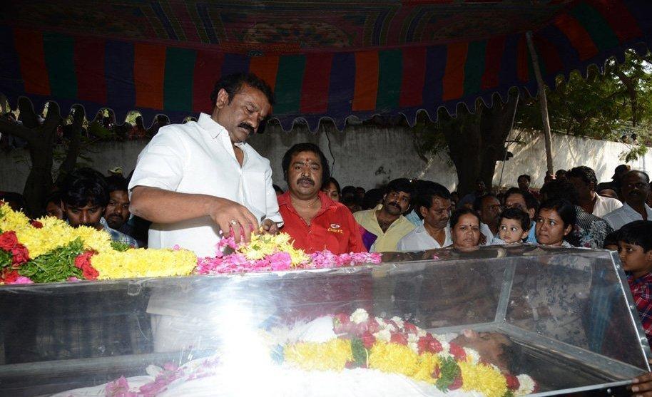 Celebs Pay Homage To M S Narayana