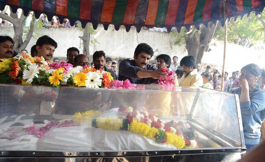 Celebs Pay Homage To M S Narayana