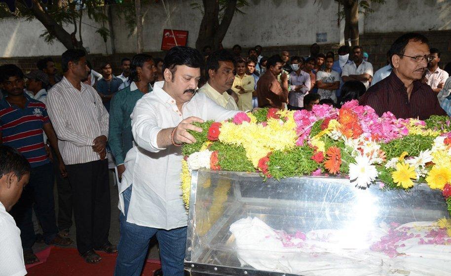 Celebs Pay Homage To M S Narayana