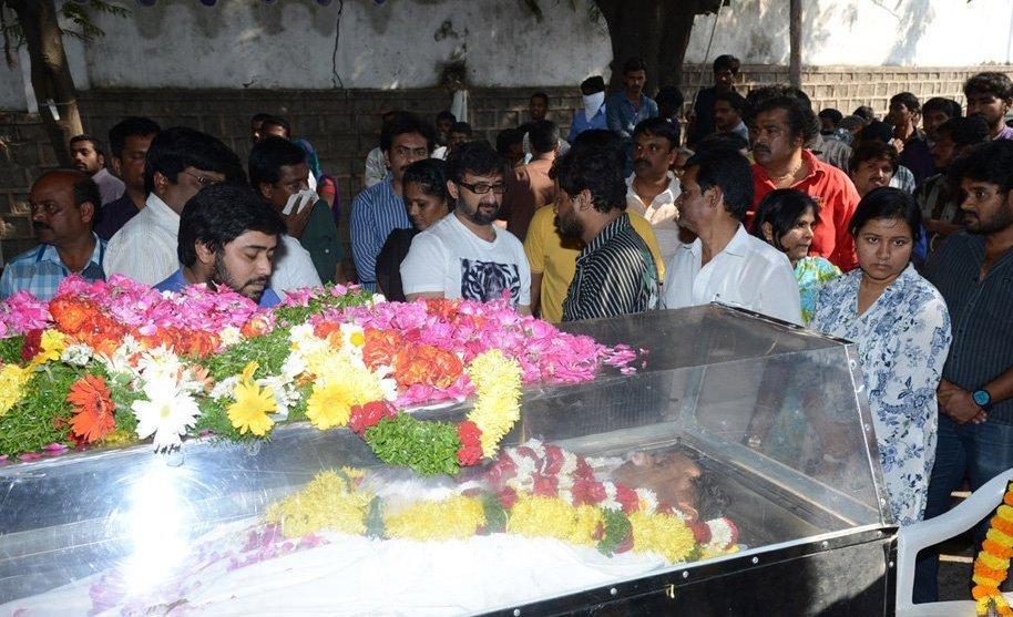 Celebs Pay Homage To M S Narayana