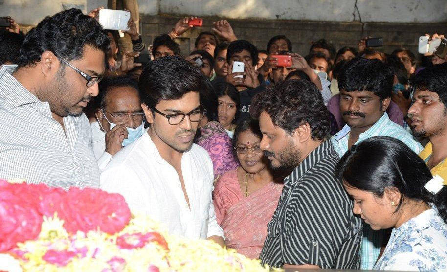 Celebs Pay Homage To M S Narayana