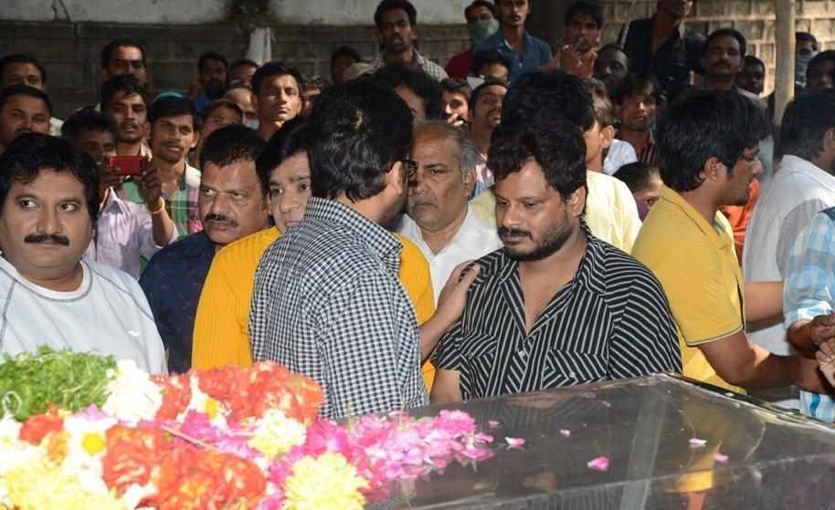 Celebs Pay Homage To M S Narayana