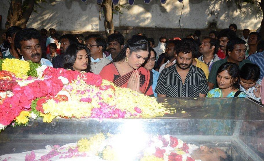 Celebs Pay Homage To M S Narayana