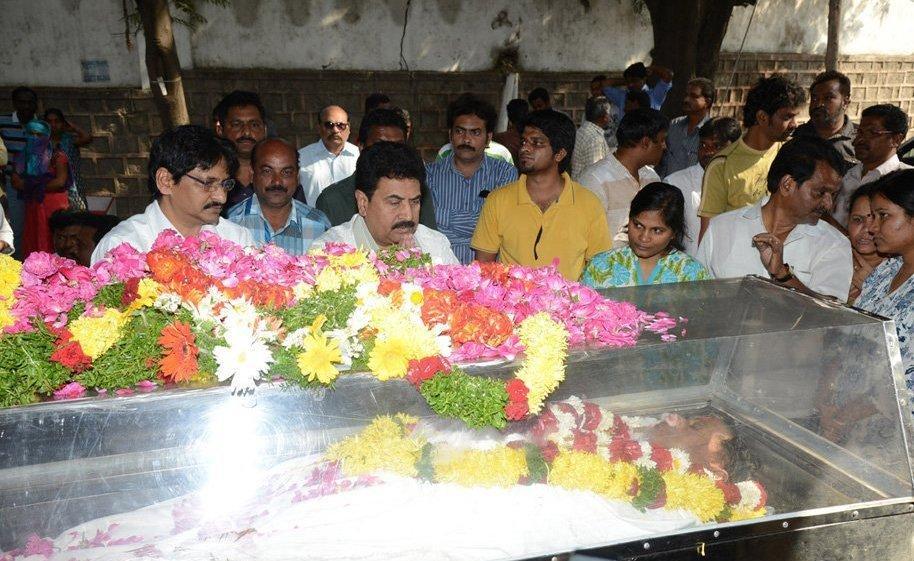 Celebs Pay Homage To M S Narayana