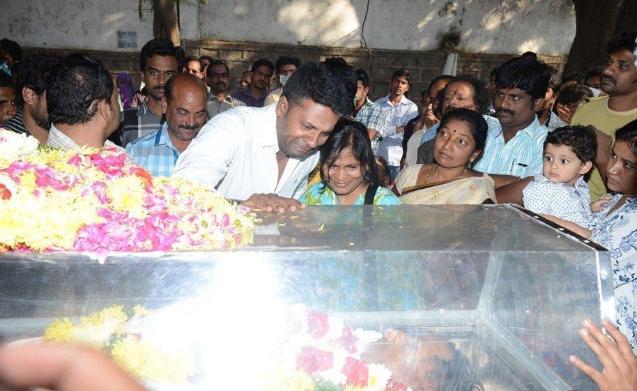 Celebs Pay Homage To M S Narayana