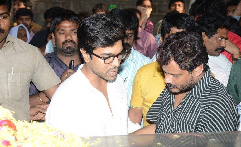 Celebs Pay Homage To M S Narayana