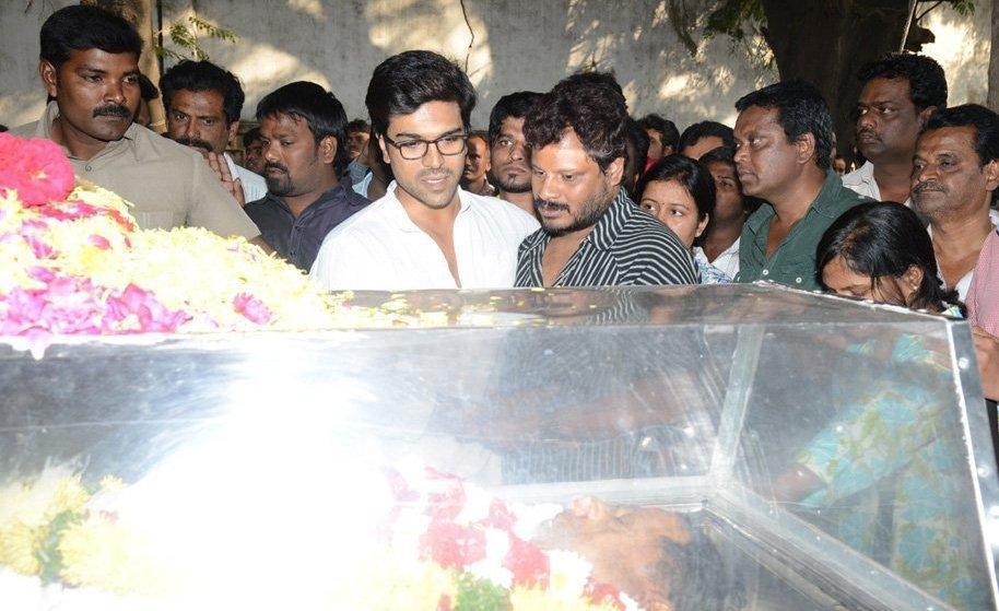 Celebs Pay Homage To M S Narayana