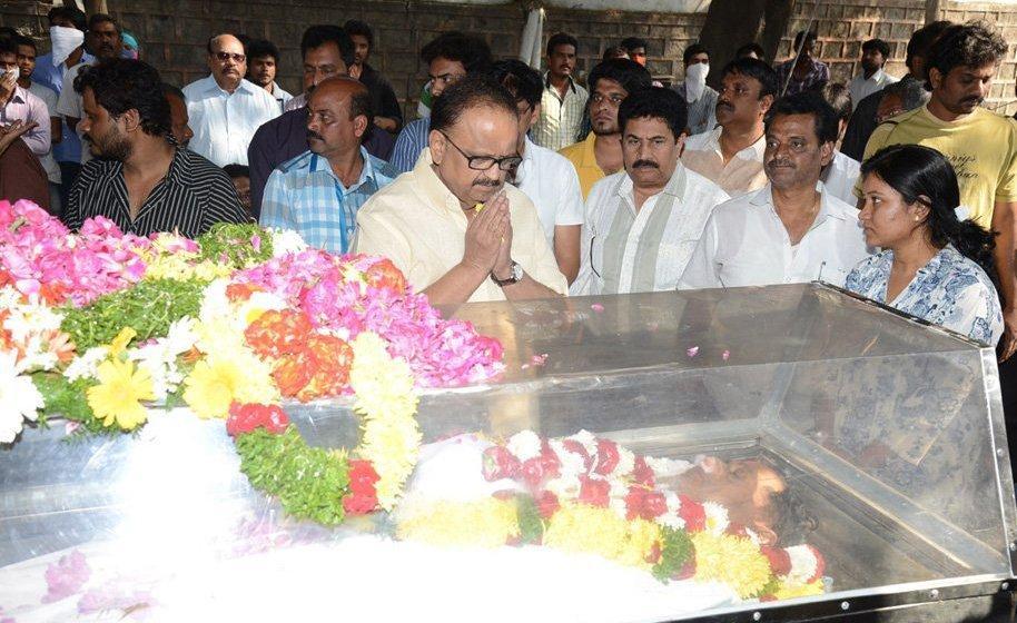 Celebs Pay Homage To M S Narayana